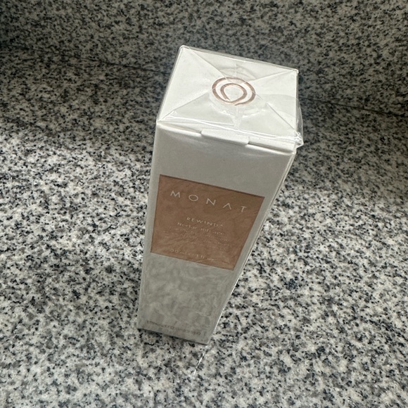 Monat Rewind - Picture 2 of 2